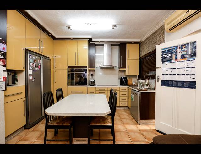 3 BEDROOM DUPLEX FOR SALE IN GREENWOOD PARK